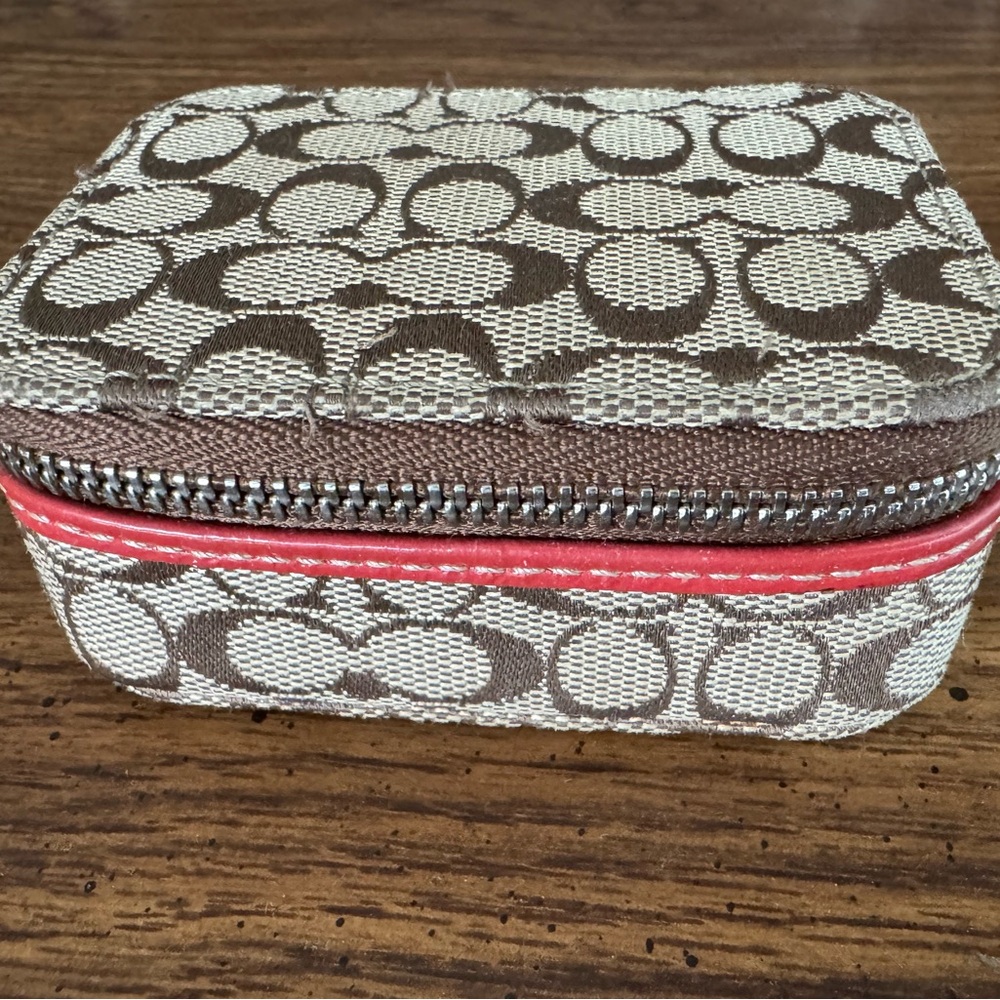 COACH Khaki SignatureCanvas Leather Pill/Jewelry Case holder